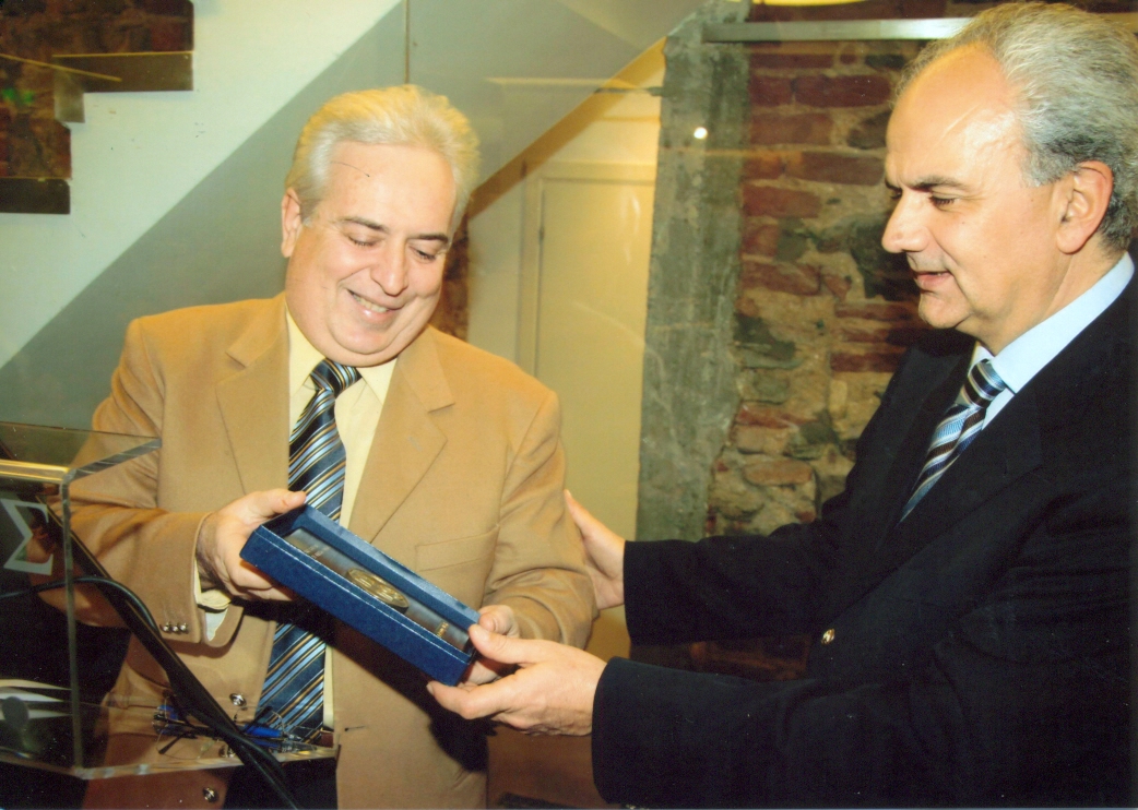 ΑΠΟΝΟΜΗ ΤΙΜΗΤΙΚΗΣ ΠΛΑΚΕΤΑΣ ΠΡΟΣ ΤΗ ΦΑΑΘ
