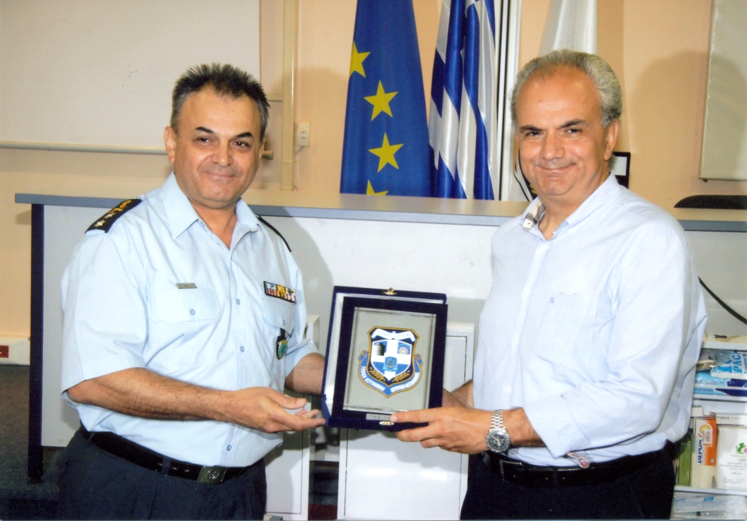 ΑΠΟΝΟΜΗ ΤΙΜΗΤΙΚΗΣ ΠΛΑΚΕΤΑΣ ΠΡΟΣ ΤΗ ΦΑΑΘ